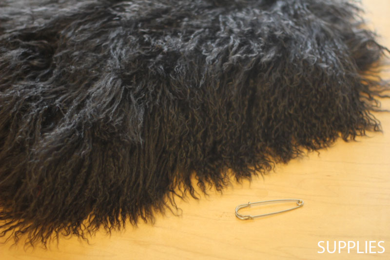 Mongolian Fur Hand Muffler 2