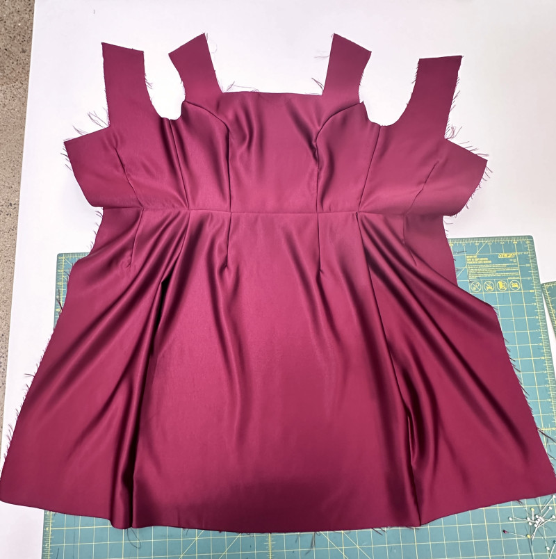 11 - View of top and bottom fabric sewn