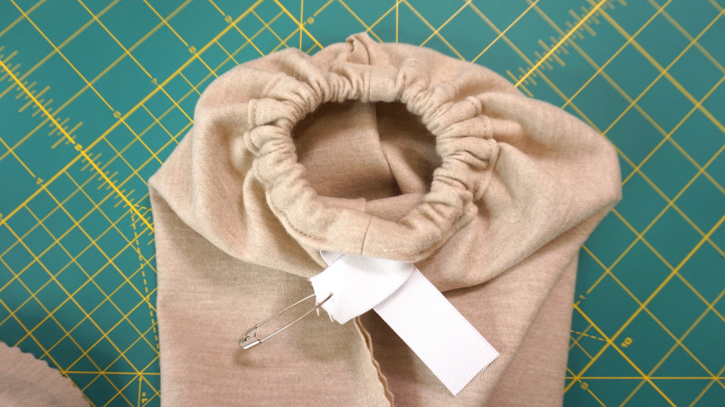 How To Insert The Elastic To Create The Cuffs at The Bottom of The Pants For The Lydia Loungewear Set In Wool Knit Fashion Fabric