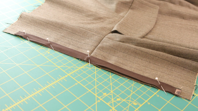 How To Sew A Separating Zipper To Center Back For The Ela Peplum Top in Striped Suiting Fashion Fabric