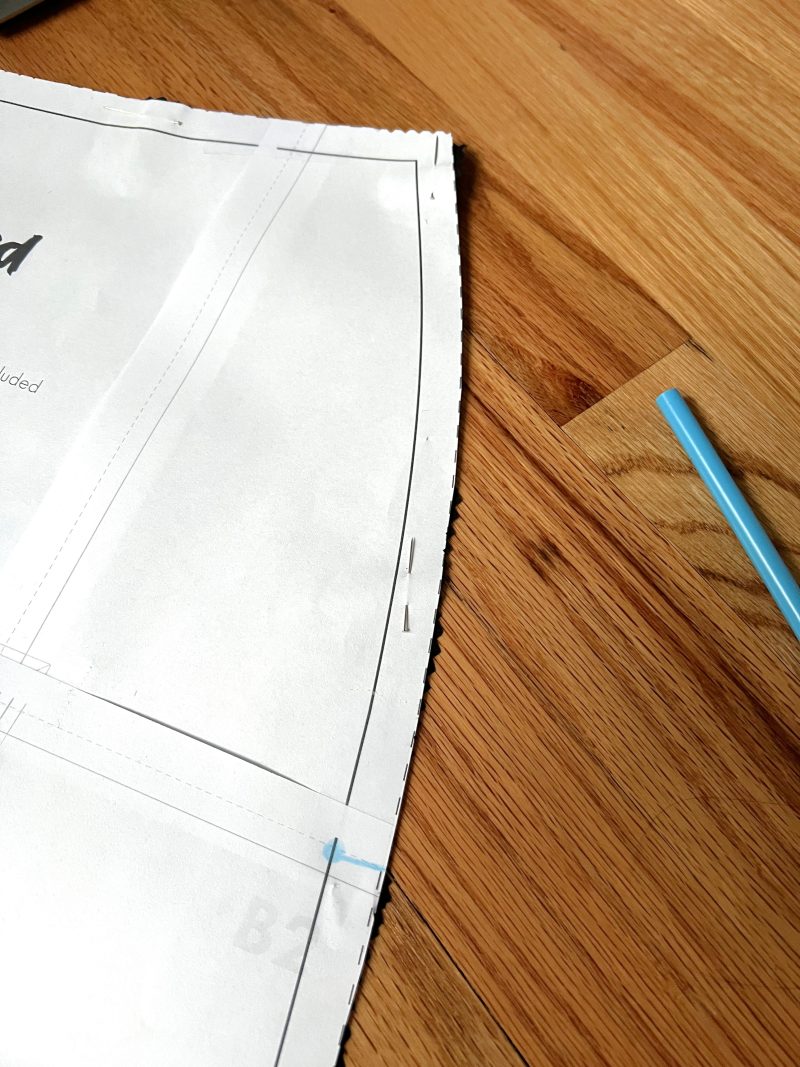 How to mark the placement of the zipper onto the pattern paper.