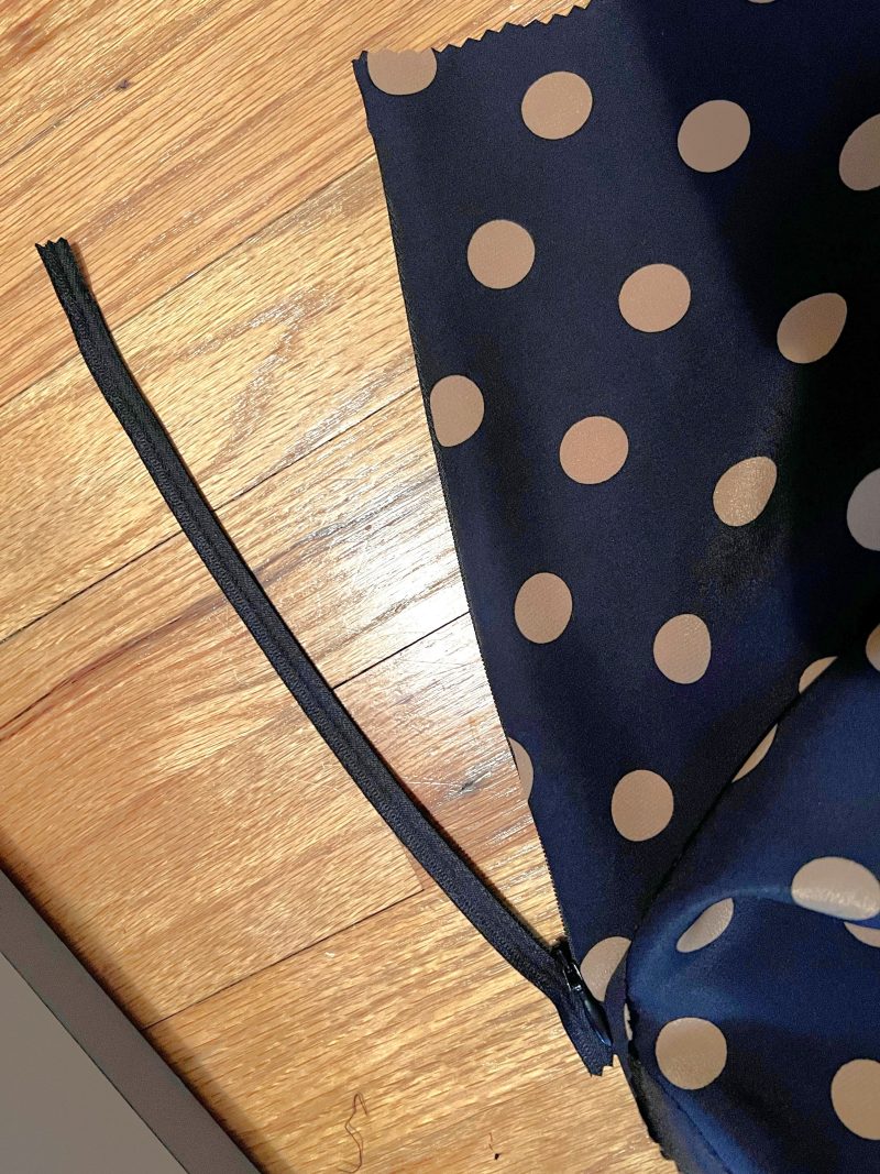 How to sew the invisible zipper to the side seam.