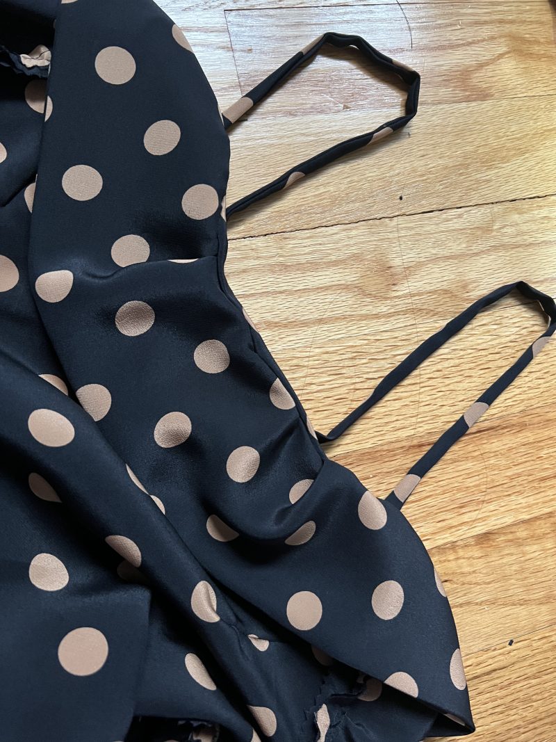 How to attach the ruffle piece to the neckline