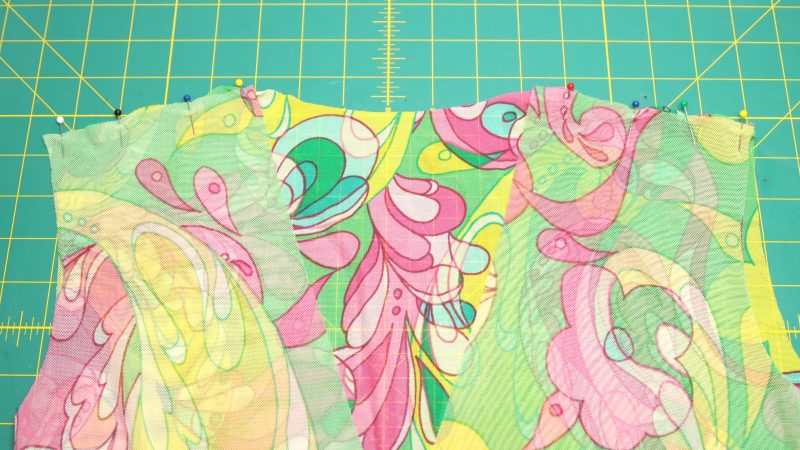How to sew the front and back together at the shoulder seams.