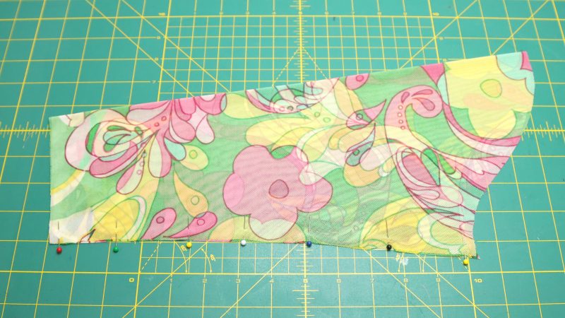 How to sew the sleeve together at the inseam.