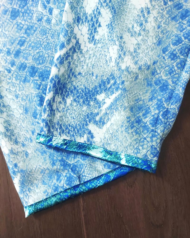 How to sew a double-folded hem on the bottom of the sleeves