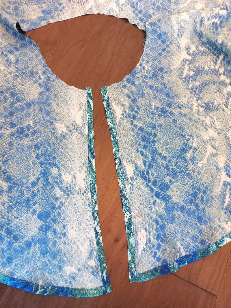 How to sew the hem on the sides of the skirt