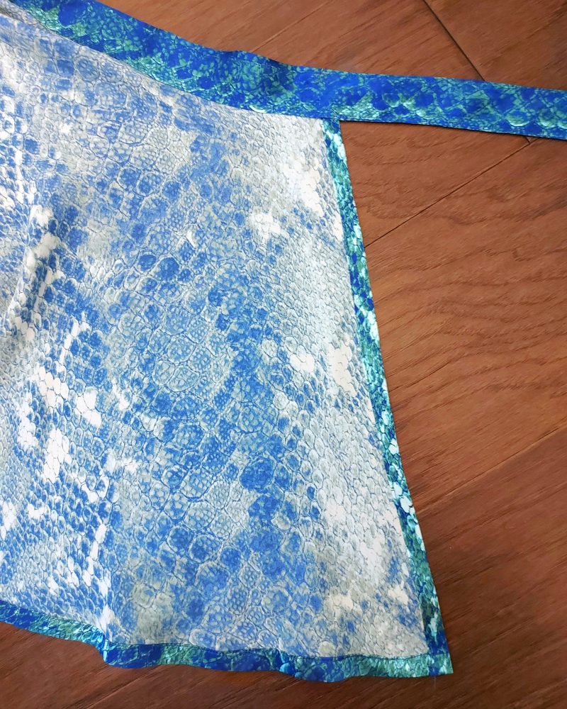 How to finish sewing the waistband to the waistline