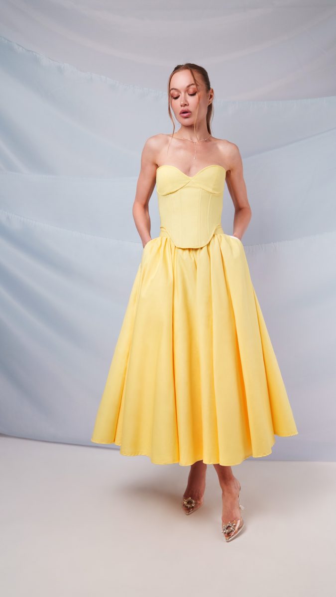 Madison Tea Length Dress Model Photo - Organic Cotton Twill Fashion Fabric - Mood Fabrics