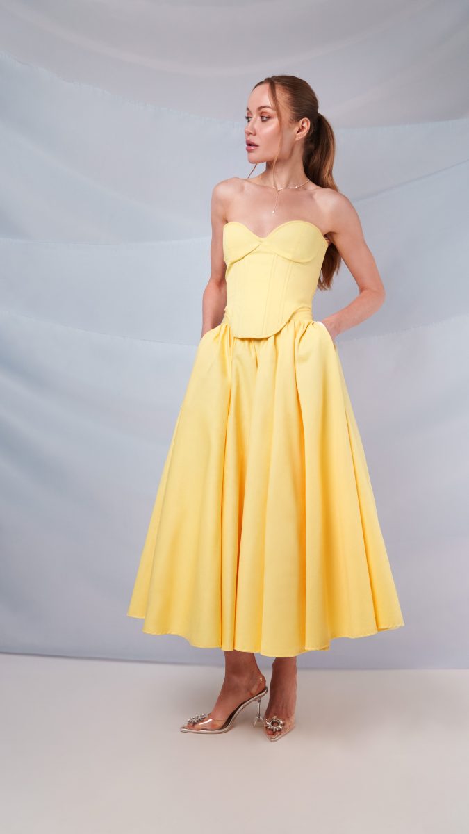 Madison Tea Length Dress Model Photo - Organic Cotton Twill Fashion Fabric - Mood Fabrics