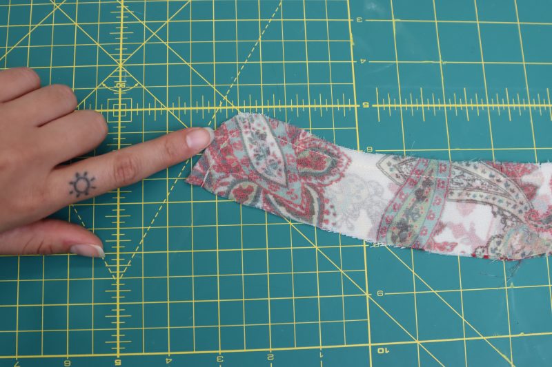 How To Sew Collar Pieces Seam Allowance - Italian-Polyester-Georgette - Baratti Blouson Dress - MDF457 - Mood Fabrics Sewciety Blog Sew collar with ¼ inch seam allowance. Leave the bottom edge of the collar unsewn. Cut notches at the rounded part.