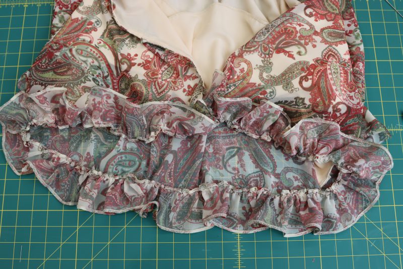 How To Pin-Sew Bottom Ruffle - Italian-Polyester-Georgette - Baratti Blouson Dress - MDF457 - Mood Fabrics Sewciety Blog Pin and sew hemline ruffle.