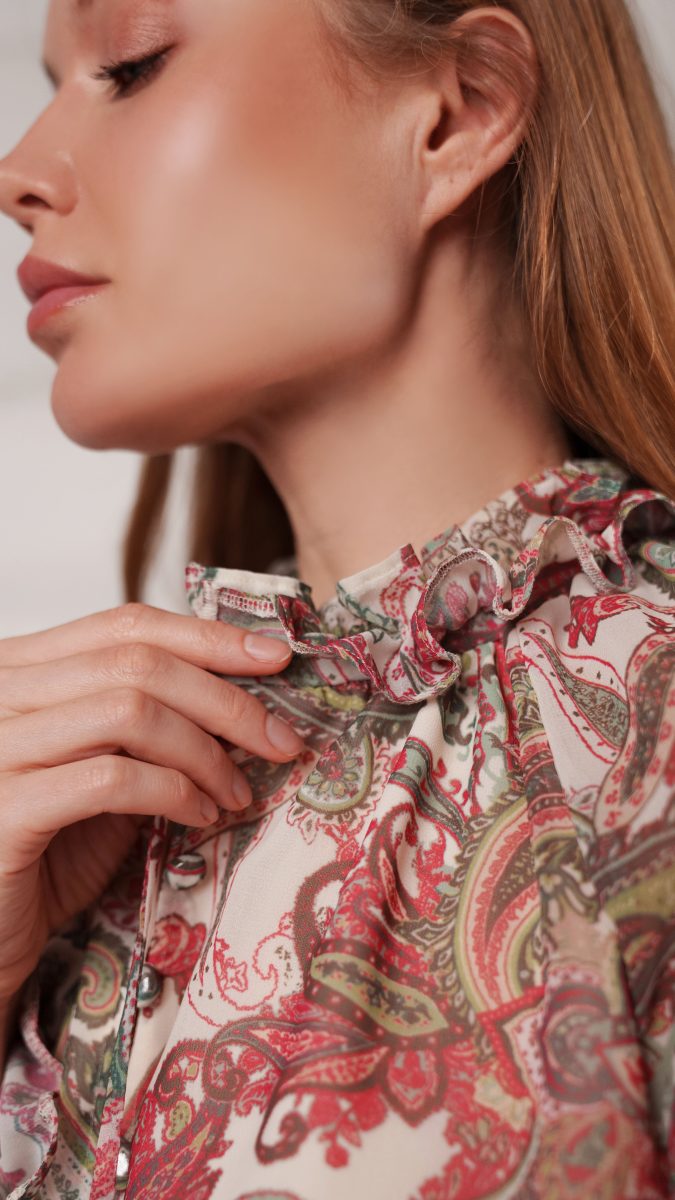 Italian Paisley Polyester Georgette Fashion Fabric Baratti Blouson Dress Free Sewing Pattern Model Photo MF457 Mood Sewciety Blog