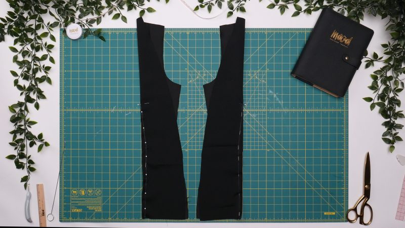 How To Pin Sew Front Lining Darts - - Mood Fabrics - Nolita Vest and Skirt Set Free Sewing Pattern Tutorial - MDF466 MDF467 - Mood Fabrics Sewciety Blog - Pin and sew the darts in the front lining pieces.