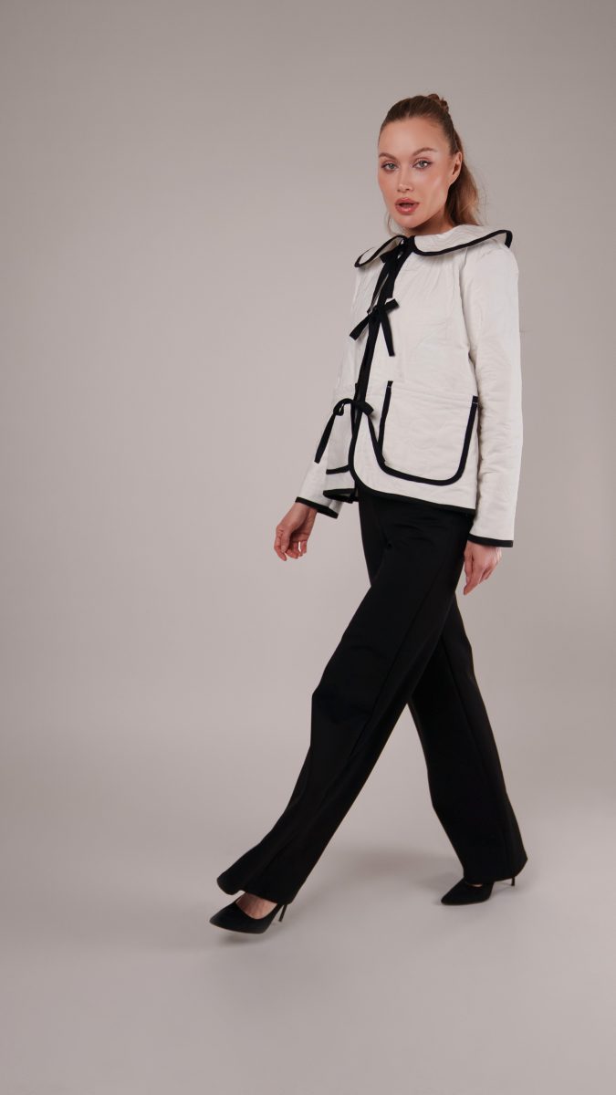 Coeur d'Alene Coat Free Sewing Pattern - Model Photos - Mood Fabrics Sewciety Blog - Free Sewing Pattern MDF472