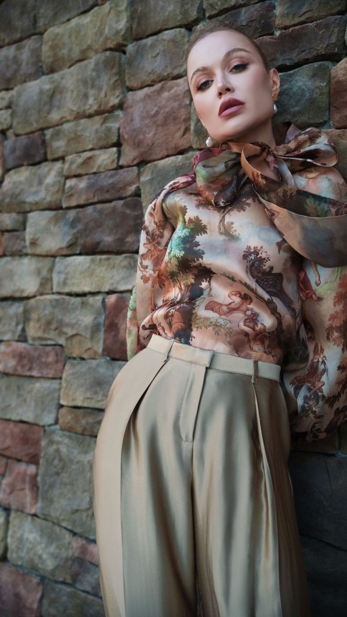 Firenze Blouse and Trousers Free Sewing Pattern - Model Photos - Mood Fabrics Sewciety Blog - Free Sewing Pattern MDF464