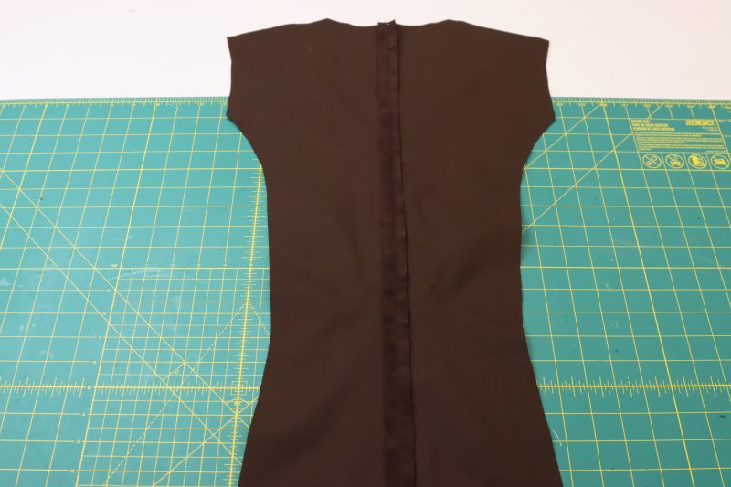 How To Sew Center Back Seam - Featherwale Cotton Corduroy - Mood Fabrics - Fawn Mini Dress Free Sewing Pattern Tutorial - MDF476 - Mood Fabrics Sewciety Blog - Sew the center back seam.