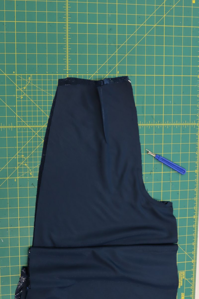 How To Pin Sew Bottom Half Back Crotch Seam - Metallic Velvet - Mood Fabrics - Jasper Jumpsuit Free Sewing Pattern Tutorial - MDF486 - Mood Fabrics Sewciety Blog - Pin and sew only the bottom half of the back crotch seam.