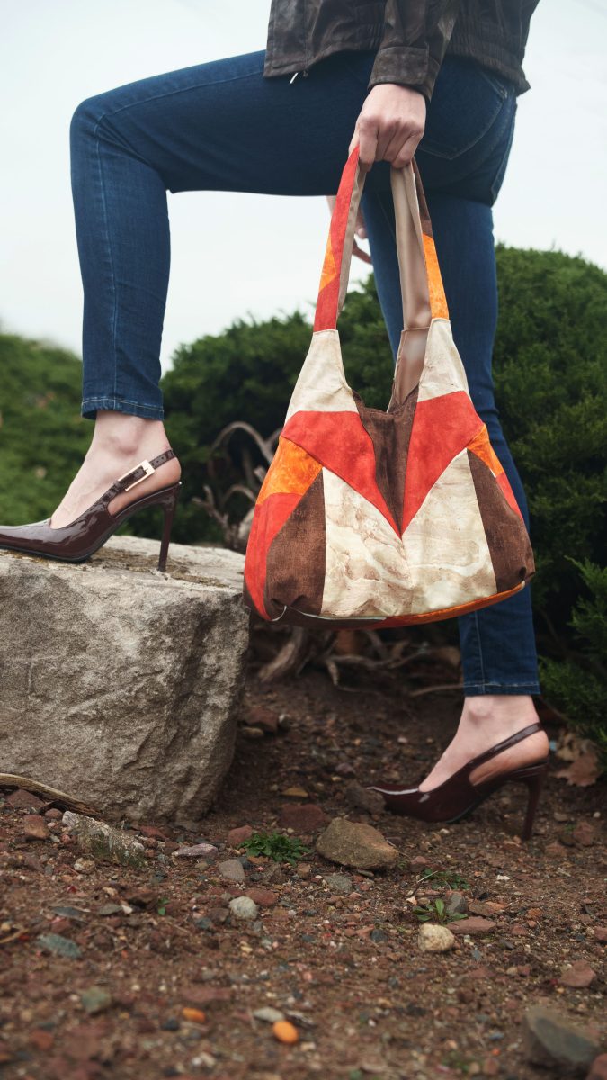 The Pecan Patchwork Bag Free Sewing Pattern - Model Photos - Mood Fabrics Sewciety Blog - Free Sewing Pattern MDF482