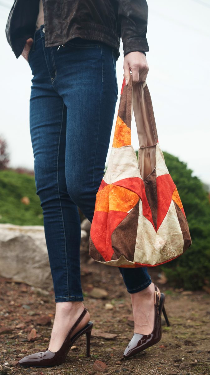 The Pecan Patchwork Bag Free Sewing Pattern - Model Photos - Mood Fabrics Sewciety Blog - Free Sewing Pattern MDF482