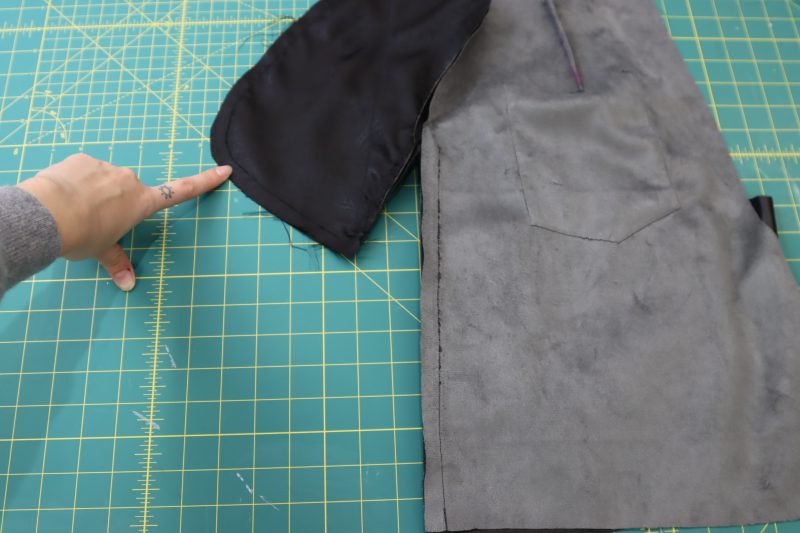 How To Pin Sew Pockets And Side Seams - Black Paisly Jacquard - Mood Fabrics - Dresden Shorts Free Sewing Pattern Tutorial - MDF493 - Mood Fabrics Sewciety Blog - Pin and sew the pockets and side seams.