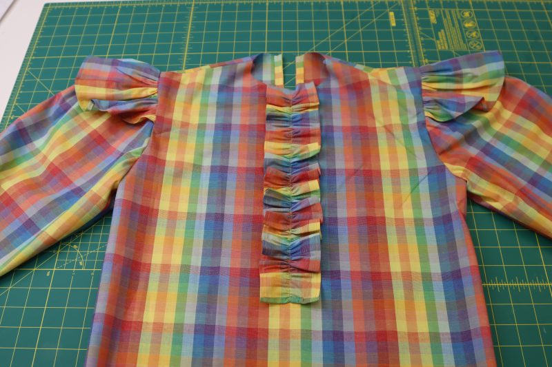How To Sew Both Sleeve Caps - Rainbow Checks Cotton Shirting - Mood Fabrics - Bayport Blouse Free Sewing Pattern Tutorial - MDF494 - Mood Fabrics Sewciety Blog - Repeat for both sleeves.