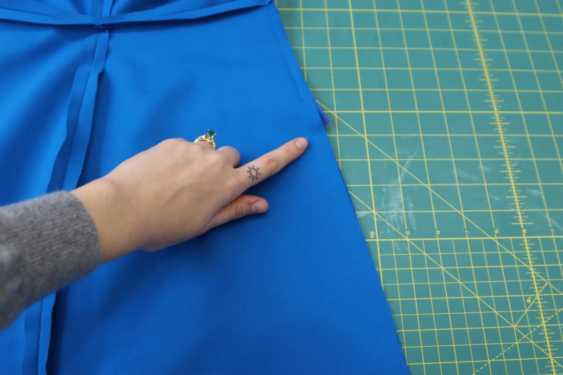 How To Sew Center Back Seam - Stretch Ponte Knit - Mood Fabrics - Topeka Keyhole Dress Free Sewing Pattern Tutorial - MDF496 - Mood Fabrics Sewciety Blog - Sew the center back seam under the zipper.