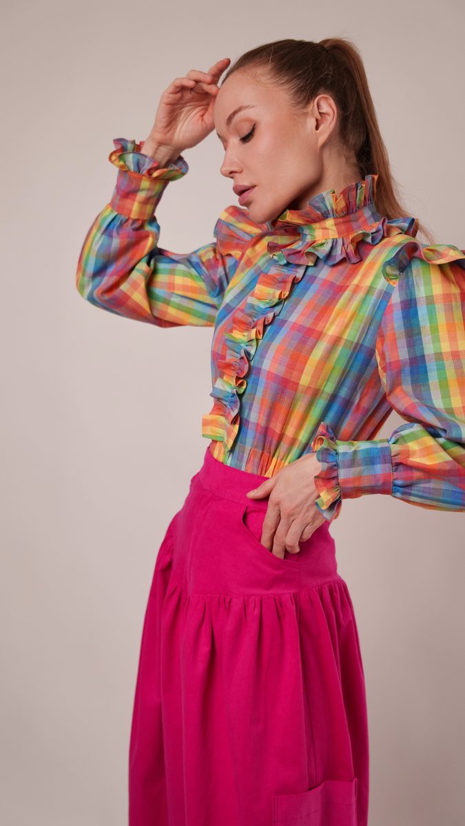 Bayport Blouse Free Sewing Pattern - Model Photos - Mood Fabrics Sewciety Blog - Free Sewing Pattern MDF494