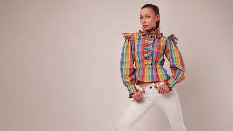Bayport Blouse Free Sewing Pattern - Model Photos - Mood Fabrics Sewciety Blog - Free Sewing Pattern MDF494