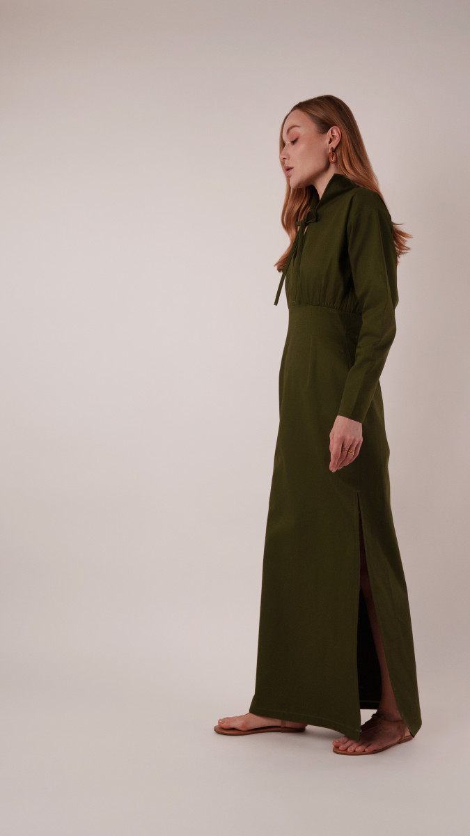Boca Resort Dress Free Sewing Pattern - Model Photos - Mood Fabrics Sewciety Blog - Free Sewing Pattern MDF524