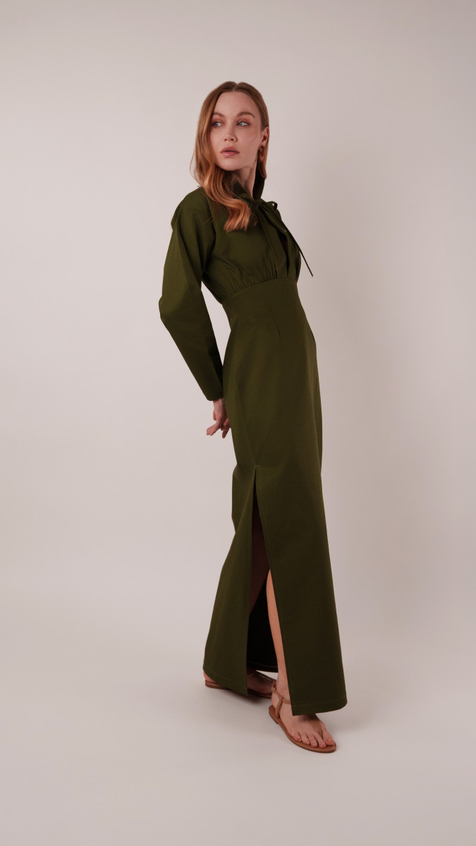 Boca Resort Dress Free Sewing Pattern - Model Photos - Mood Fabrics Sewciety Blog - Free Sewing Pattern MDF524