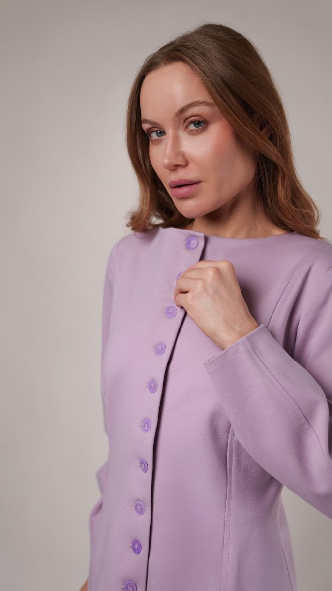 Camarillo Cardigan Free Sewing Pattern - Model Photos - Mood Fabrics Sewciety Blog - Free Sewing Pattern MDF490