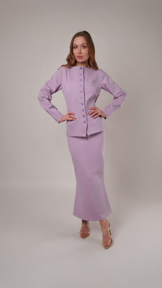 Magdalene Midi Skirt Free Sewing Pattern - Model Photos - Mood Fabrics Sewciety Blog - Free Sewing Pattern MDF491
