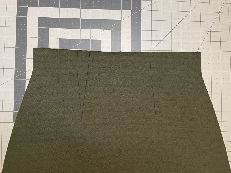 How To Mark Darts - Stretch Liverpool Knit - Mood Fabrics - Marin Mini Skirt Free Sewing Pattern Tutorial - MDF499 - Mood Fabrics Sewciety Blog - Mark the darts.