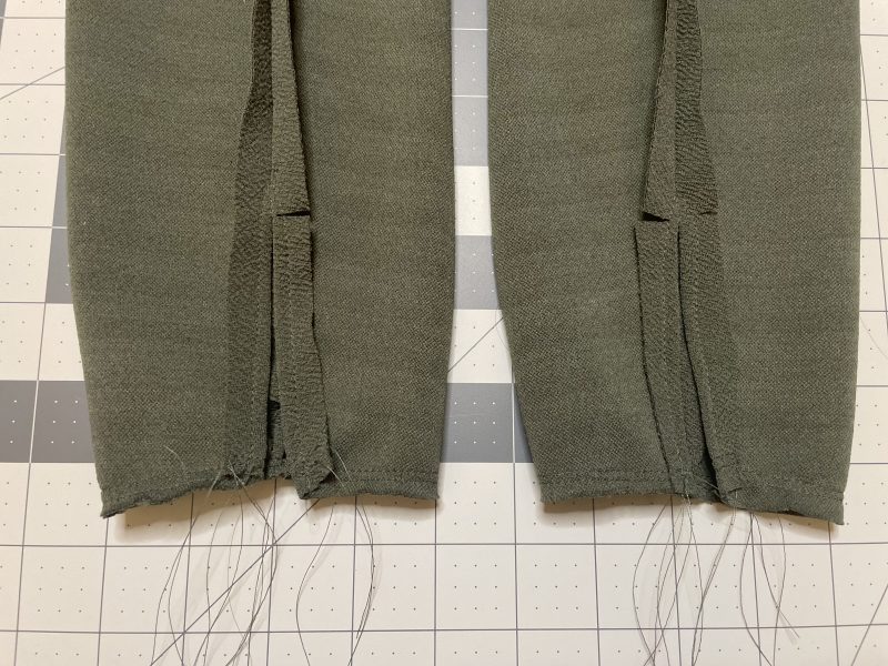 How To Topstitch Sleeve Plackets - Gutermann Sew All Thread - Mood Fabrics - Cove Collared Wrap Top Free Sewing Pattern Tutorial - MDF498 - Mood Fabrics Sewciety Blog - Topstitch the sleeve slits.