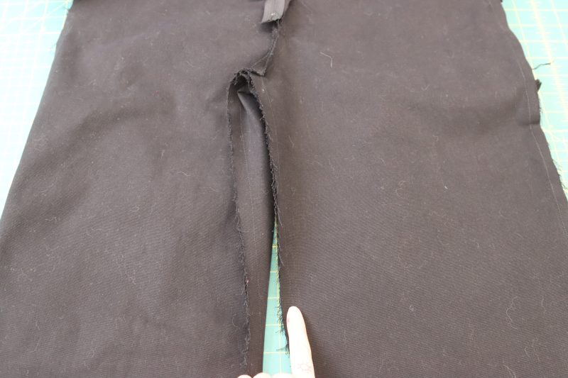 How To Pin Sew Inseam - Cotton Canvas - Mood Fabrics - Clarkston Carpenter Pants Free Sewing Pattern Tutorial - MDF503 - Mood Fabrics Sewciety Blog - Pin and sew the inseam.