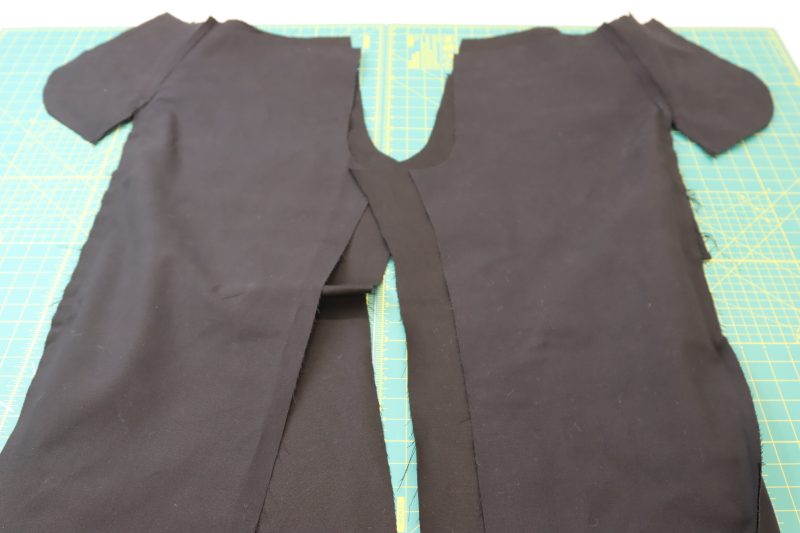 How To Sew Side Seams - Cotton Canvas - Mood Fabrics - Colfax Carpenter Pants Free Sewing Pattern Tutorial - MDF504 - Mood Fabrics Sewciety Blog - Sew the side seams of the pants with the pockets.