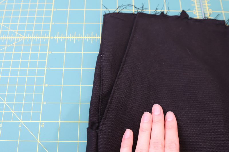 How To Topstitch Front Pockets - Cotton Canvas - Mood Fabrics - Colfax Carpenter Pants Free Sewing Pattern Tutorial - MDF504 - Mood Fabrics Sewciety Blog - Topstitch the front pockets.