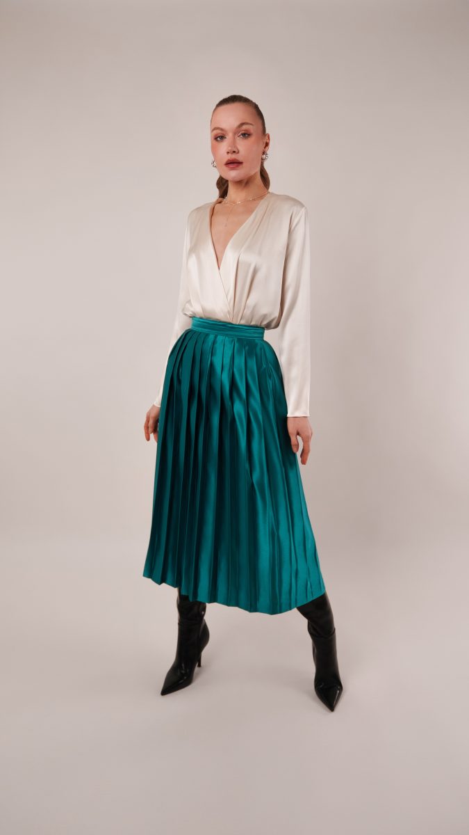 Poseidon Pleated Skirt Free Sewing Pattern - Model Photos - Mood Fabrics Sewciety Blog - Free Sewing Pattern MDF510