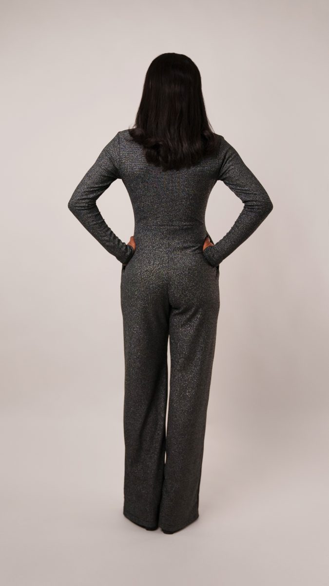Zola Zip Front Jumpsuit Free Sewing Pattern - Model Photos - Mood Fabrics Sewciety Blog - Free Sewing Pattern MDF505