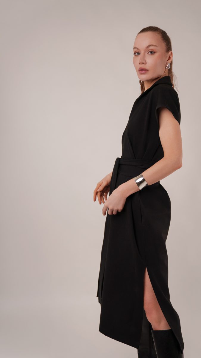 Raven Shirt Dress Free Sewing Pattern - Model Photos - Mood Fabrics Sewciety Blog - Free Sewing Pattern MDF509