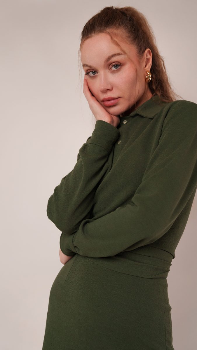 Cove Collared Wrap Top Free Sewing Pattern - Model Photos - Mood Fabrics Sewciety Blog - Free Sewing Pattern MDF498