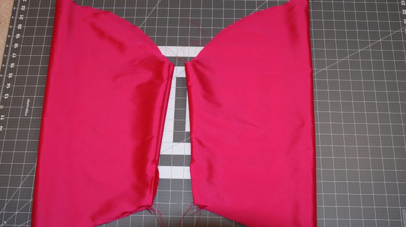 How To Sew Gathering Stitches On Sleeves - Gutermann Sew All Thread - Mood Fabrics - Biella Fit and Flare Dress Free Sewing Pattern Tutorial - MDF514 - Mood Fabrics Sewciety Blog - Sew gathering stitches on both the tops and bottoms of the sleeves.
