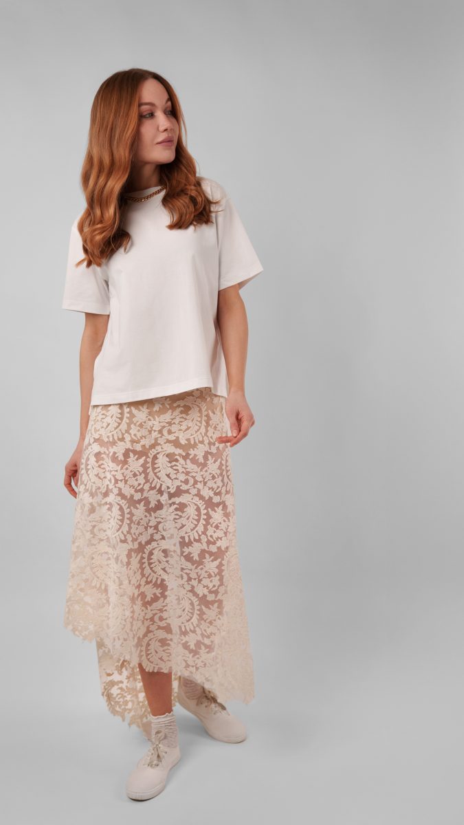 Taiga Trapeze Skirt Free Sewing Pattern - Model Photos - Mood Fabrics Sewciety Blog - Free Sewing Pattern MDF512