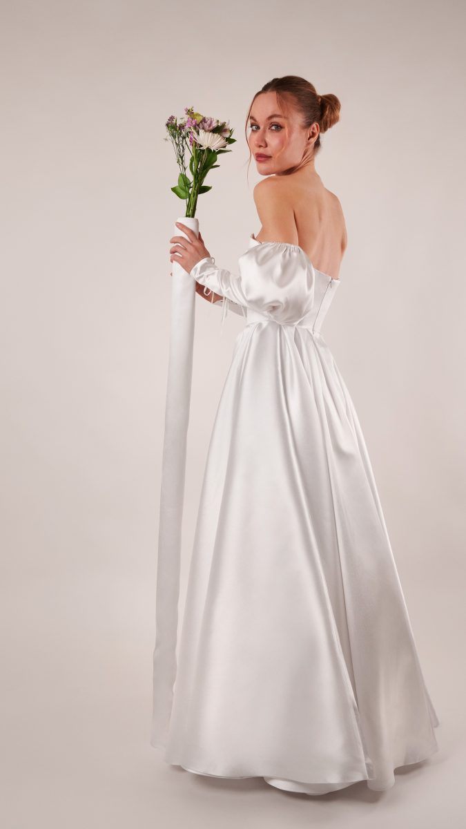 Selenite V-Waist Ballgown Free Sewing Pattern - Model Photos - Mood Fabrics Sewciety Blog - Free Sewing Pattern MDF515