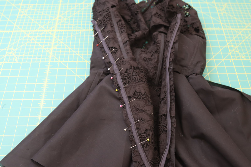 How To Pin Other Side Of Zipper Tape To Opposite Side - Invisible Zipper - Mood Fabrics - Reims Soirée Dress Free Sewing Pattern Tutorial - MDF521 - Mood Fabrics Sewciety Blog - Pin the other side of the zipper tape to the opposite side.