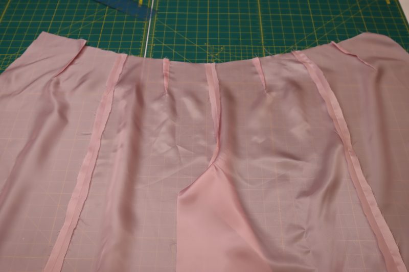 How To Sew Pants Lining Following Same Steps As Main Fabric Instructions - Twill Lining - Mood Fabrics - Morganite Waistcoat Ensemble Free Sewing Pattern Tutorial - MDF519 - Mood Fabrics Sewciety Blog - Sew pants lining following the same steps as the main fabric instructions.