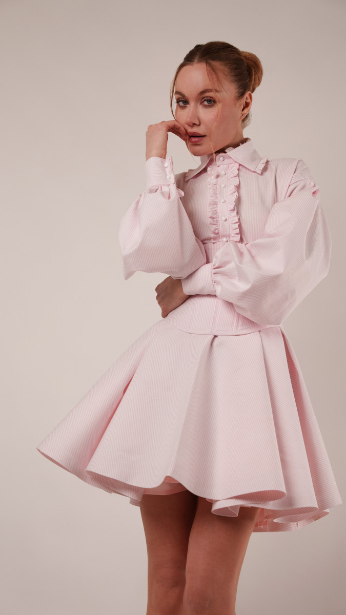Keats Shirt Dress and Corset Ensemble Free Sewing Pattern - Model Photos - Mood Fabrics Sewciety Blog - Free Sewing Pattern MDF520