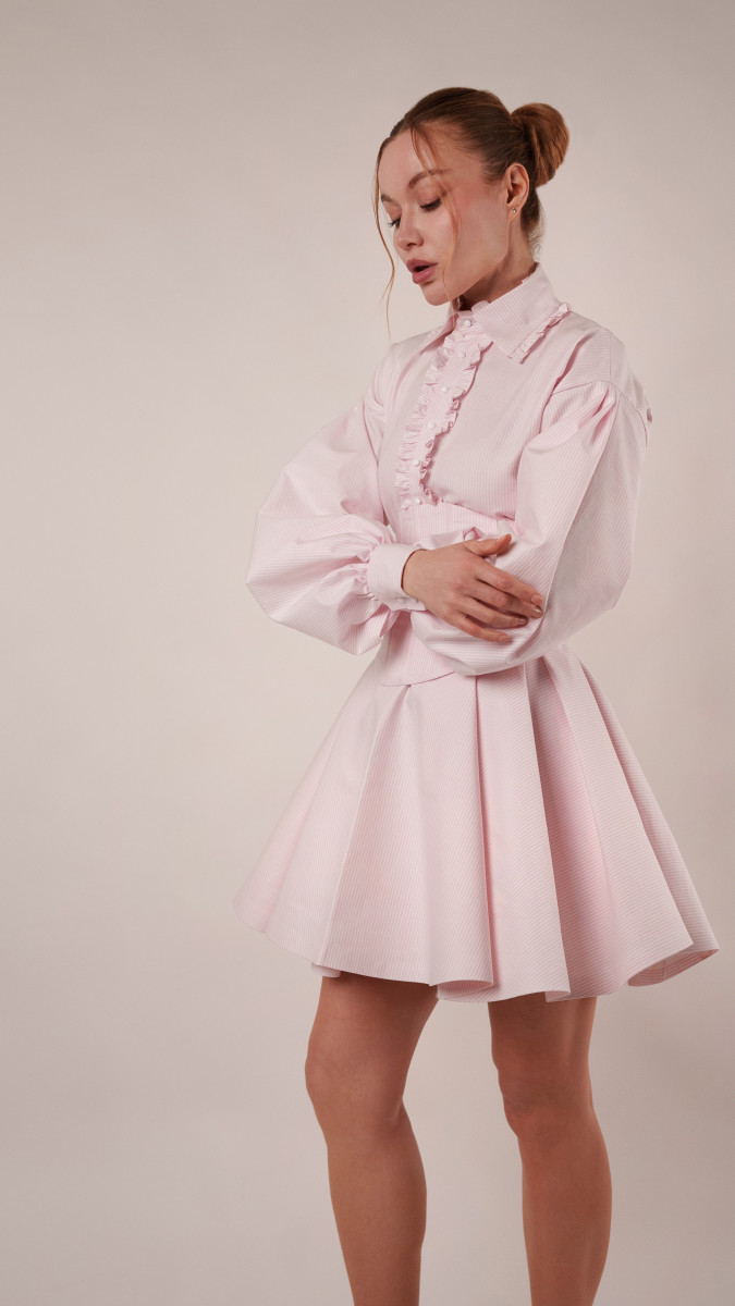 Keats Shirt Dress and Corset Ensemble Free Sewing Pattern - Model Photos - Mood Fabrics Sewciety Blog - Free Sewing Pattern MDF520