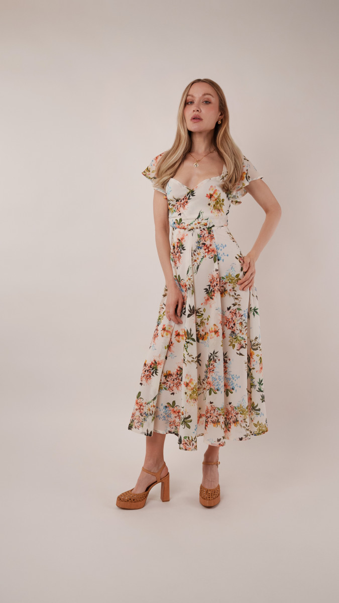 The Valensole Paneled Gown Free Sewing Pattern - Model Photos - Mood Fabrics Sewciety Blog - Free Sewing Pattern MDF526